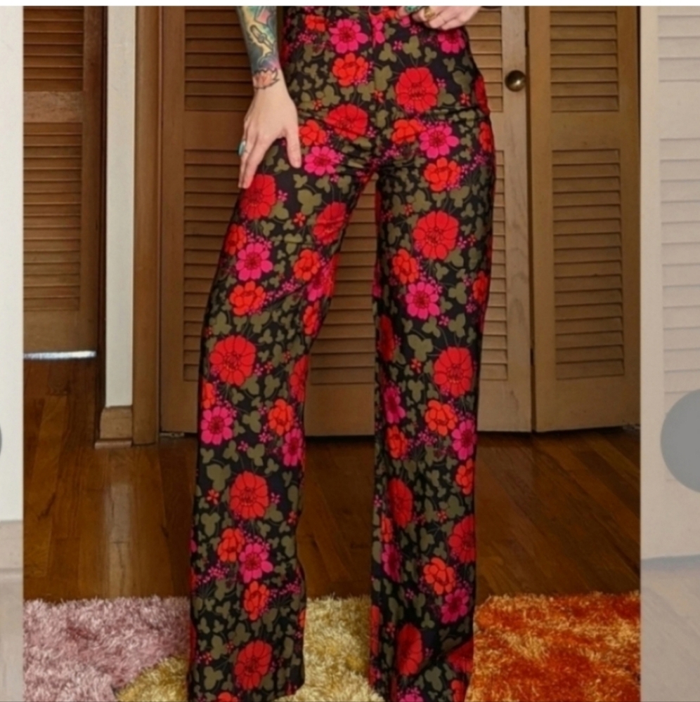 Rolla's Rambling Rose Pants L